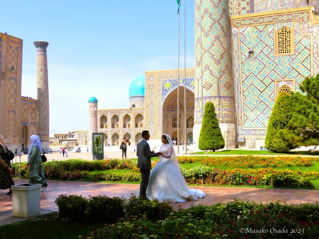 Newly-weds. Samarkand, Uzbekistan